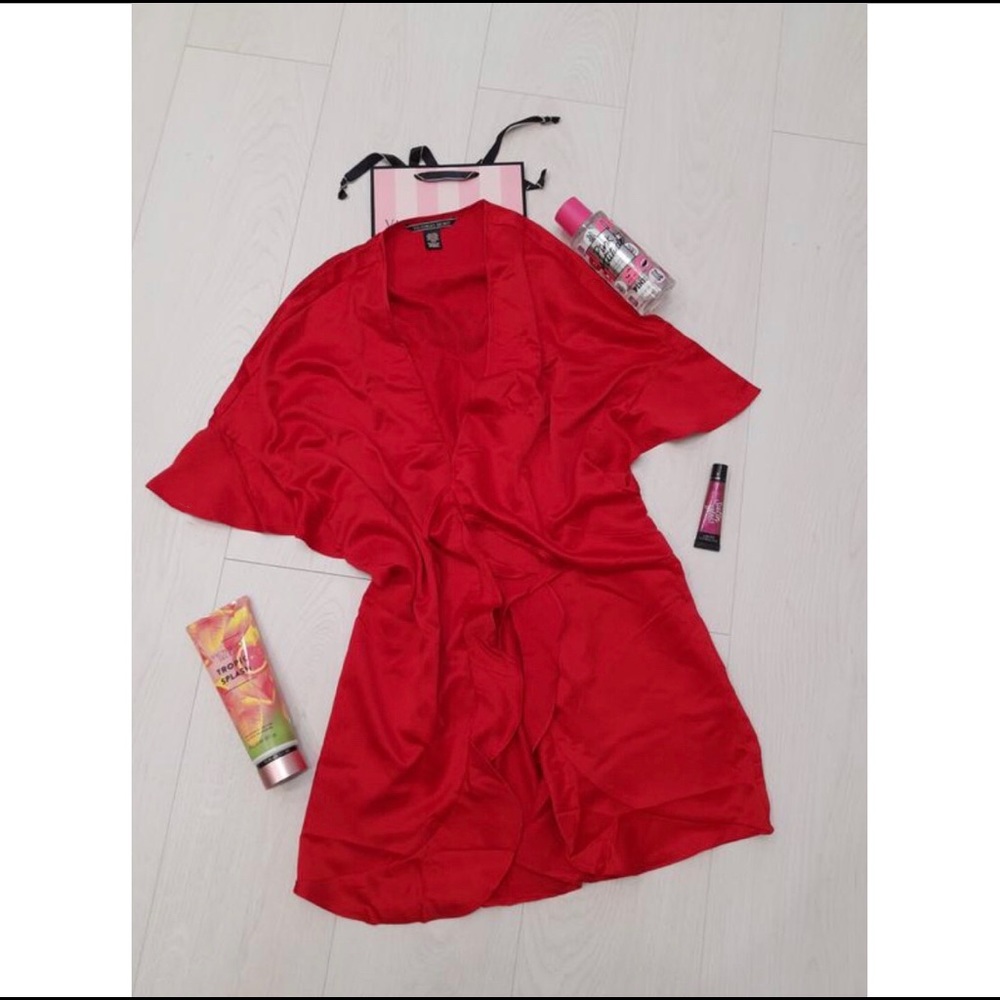 Victoria Secret Satin Red “LOVE” Robe - Picture 5 of 12